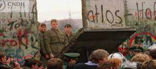 ℂ𝕒í𝕕𝕒 𝕕𝕖𝕝 𝕞𝕦𝕣𝕠 𝕕𝕖 𝔹𝕖𝕣𝕝í𝕟