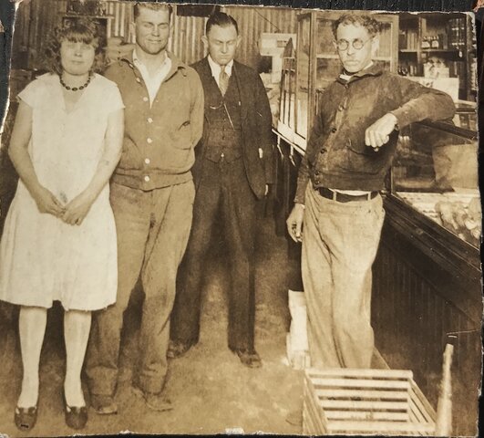 Wallaces Move to Corydon, KY