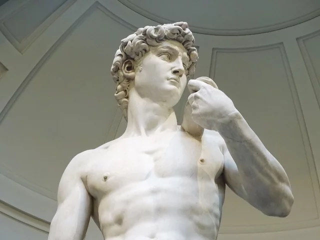 Regreso a Florencia para esculpir el pequeño David