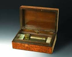 Primera caixa de musica de l'historia