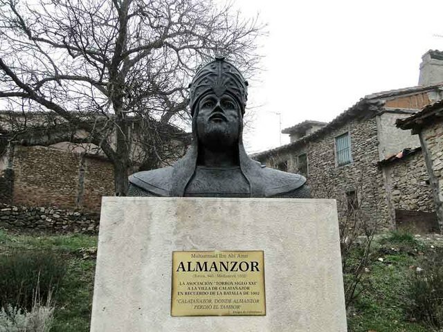 (1031-1236) REINO DE TAIFAS. En esta época hubo inestabilidad en Al Andaluz, se segregaba en varios reinos de Taifas (Badajoz, Toledo, Zaragoza y Sevilla) e incluso hubo enfrentamientos entre ellos, lo cual, en cierto modo provoco debilidad del conjunto