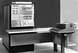 1954 La primera computadora Transistorizada (Segunda generación)