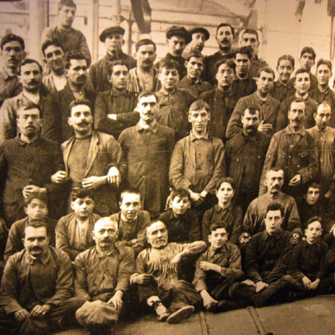 CREACIÓN DE LA SOCIEDAD DE PROTECCIÓN MUTUA DE LOS TEJEDORES DEL ALGODÓN