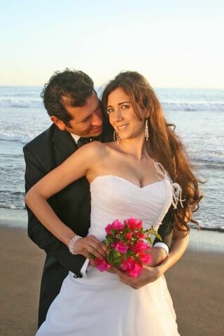 Nos casamos CH y yo