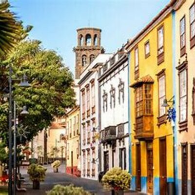 Timeline: La Laguna (social)