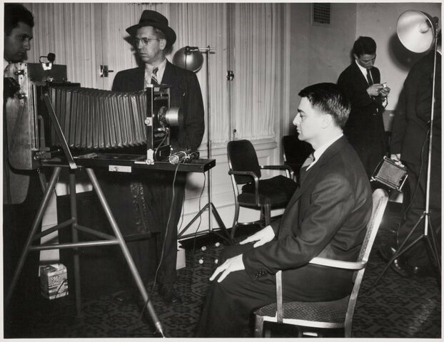 1947 Primera Cámara Instantánea