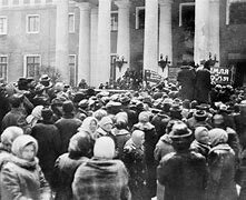 Insurrección popular en Petrogrado