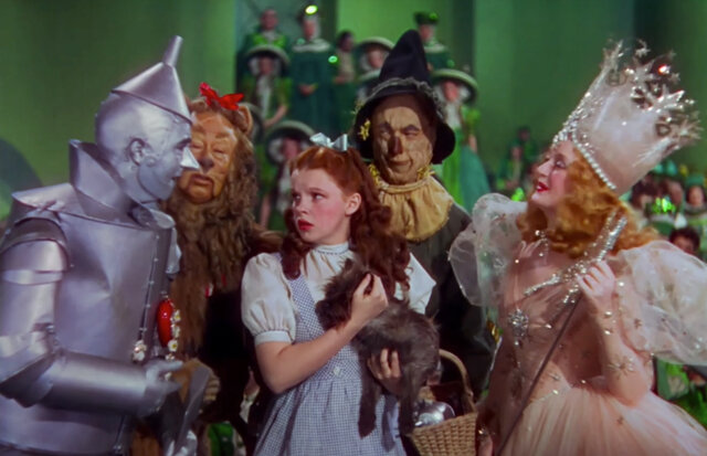 wizard of oz premiers in movie theaters