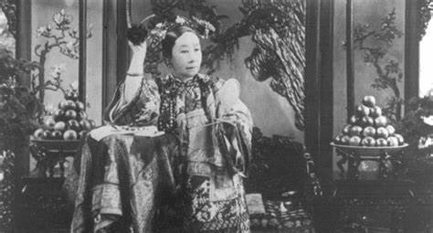 Fallecimiento de Emperatriz viuda