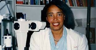 Br. Patricia Bath invents a Laserphaco Probe