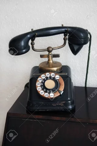 Primer teléfono de disco