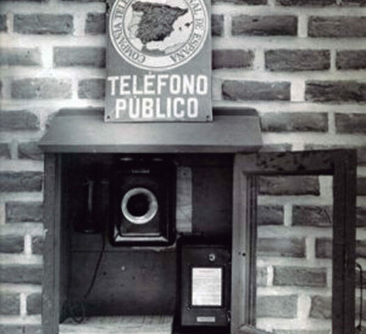 Teléfono publico por monedas