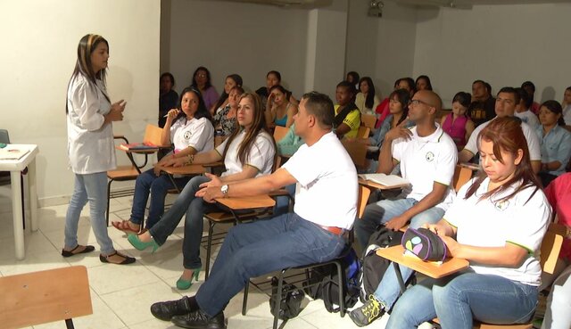 la sede Montevideo ofreció desde el año 2007, el programa TRANSFORMEMOS, ahora denominado SER HUMANO, que propicia educación para adultos.