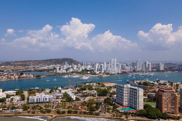 ESCUELAS DENTALES EN COLOMBIA