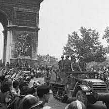 Los aliados liberan París