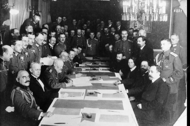 Russia signs armistice with Germany