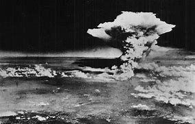 EEUU lanza las bombas atómicas de Hiroshima y Nagasaki