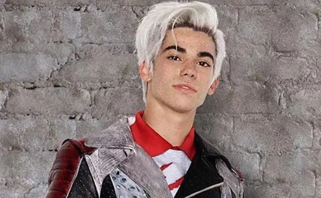 COM LI ARRIBA LA FAMA