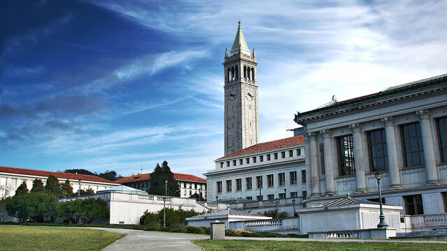 Kuhn becomes full professor at University of California, Berkeley