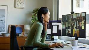 Returns to work after second child