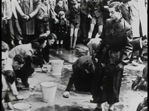 Alemania ocupa Austria, se produce el Anchluss