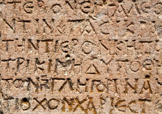 Piedras, bronce, metales...