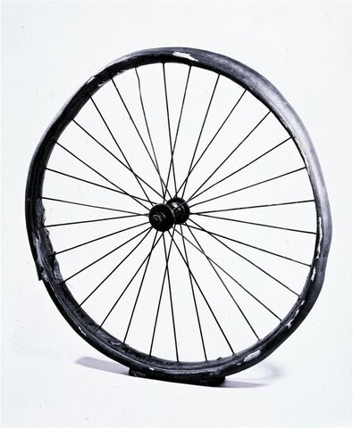 John Dunlop invented tipe of tyre