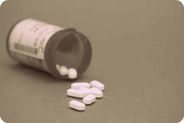 Kurt's mother committed suicide with Sleeping pills.