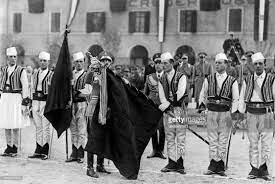 Italia ocupa Albania