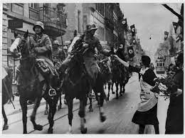 Alemania ocupa Renania .