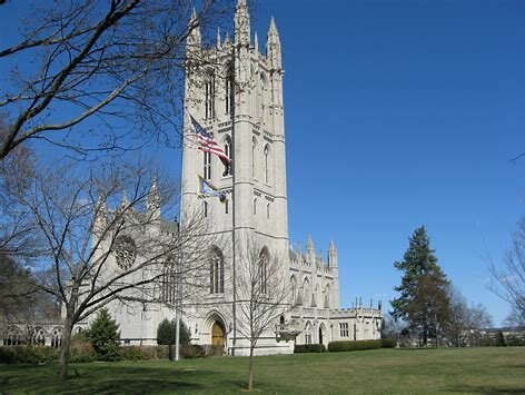 Attends Trinity College, Harford, CT