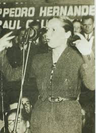 Se implementa el voto femenino