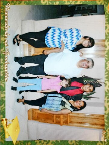 Mi familia siendo un apoyo incondicional.