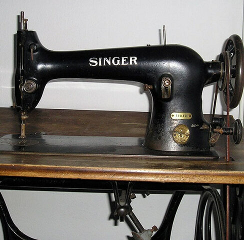 2- La máquina de coser