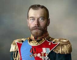 EXECUCIÓ DEL TSAR I LA SEVA FAMILIA 1