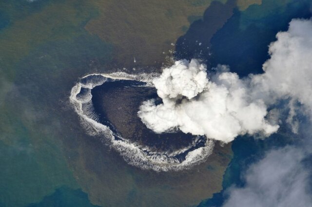 Подводный вулкан Кавио Барат