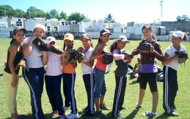 La coeducación se implantó en el Perú