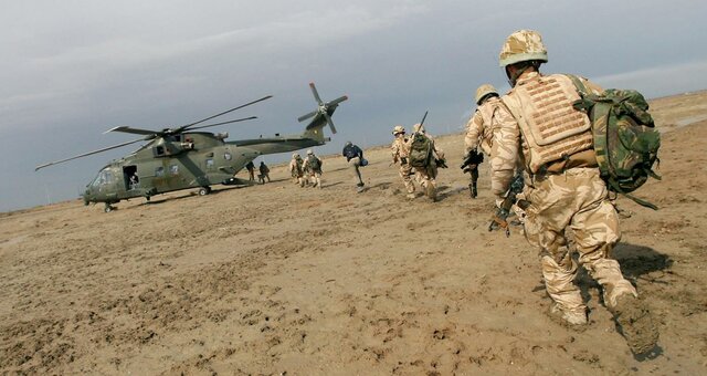 Una coalizione internazionale attacca l'Iraq