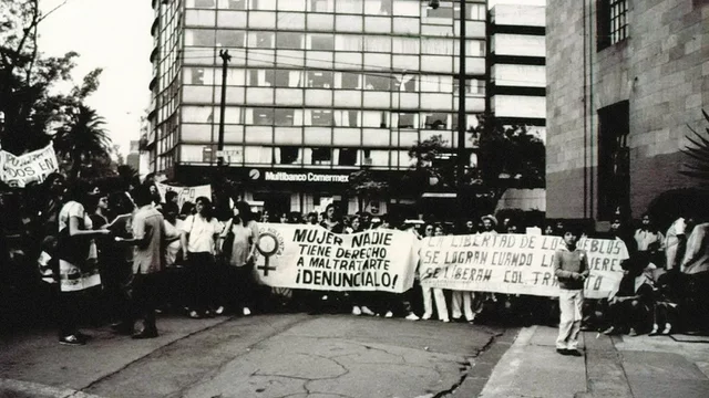 Los 80 - Feminismo asistencialista