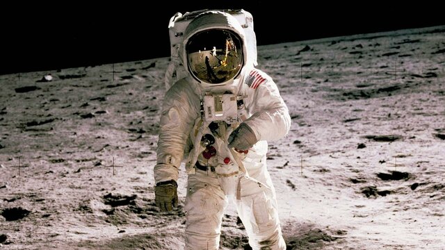 1st Man on the Moon