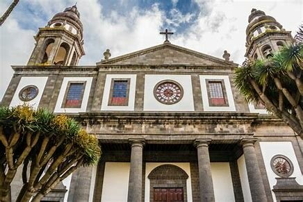 Comienzan la Construcción de La Catedral de La Laguna