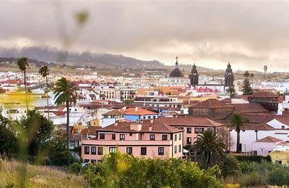 La Laguna es designada capital de la provincia de Canarias