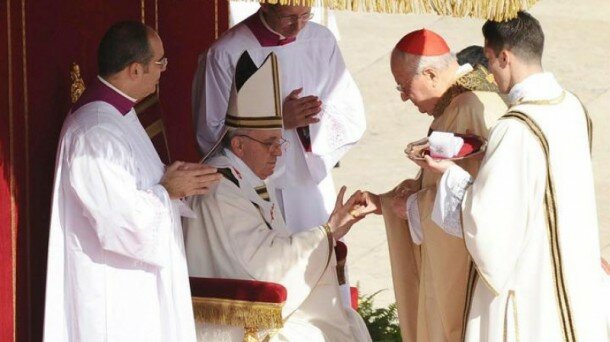 Inicio solemne del Pontificado