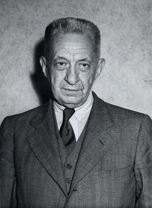 Alexander Kérensky obté el poder