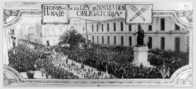 Promulgación de la Ley de Instrucción Primaria Obligatoria