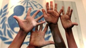 La Convención sobre los Derechos del Niño entró en vigor, después de ser firmada y ratificada por los primeros 20 países, entre ellos España.