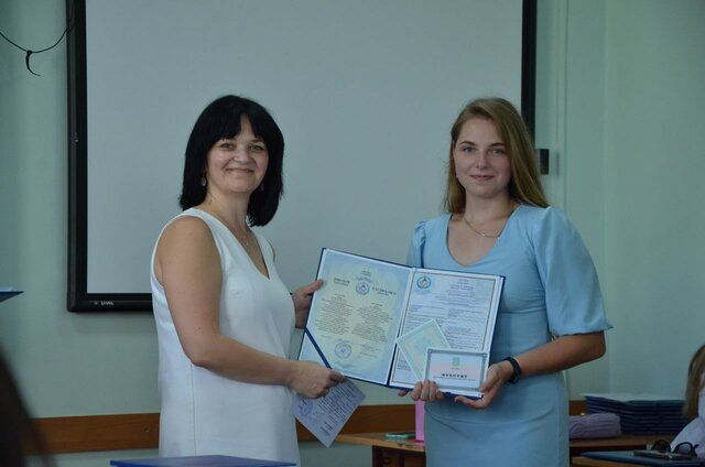 Випуск із університету!