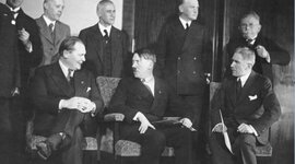 Timeline: Niedergang der Weimarer Republik