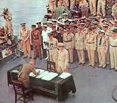Japón firma la rendición