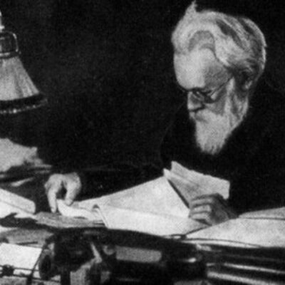 Timeline: Біографія Володимира Вернадського.